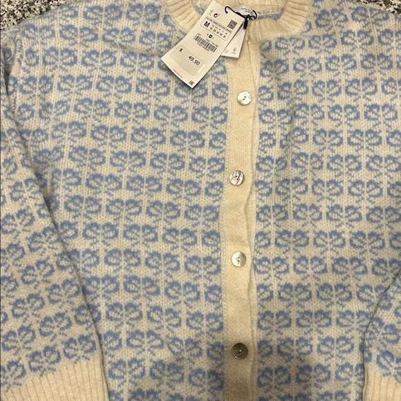 Zara Printed Blue and Cream Knitted Cardigan Size Medium NWT - Picture 3 of 3